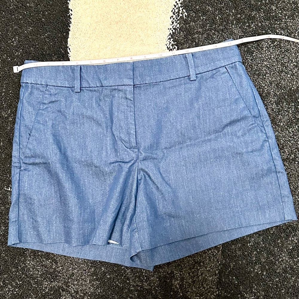 ANN TAYLOR LOFT Riviera Refined Denim 4” Short in Ocean Blue Wash — 4 - Picture 9 of 9